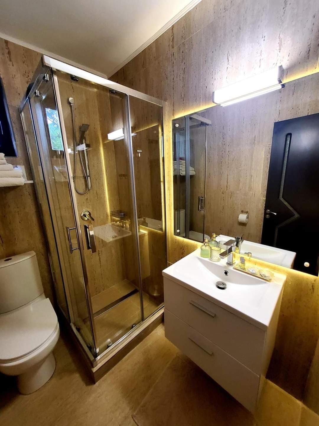 Spell Hotels Capatineni-Paminteni Екстериор снимка
